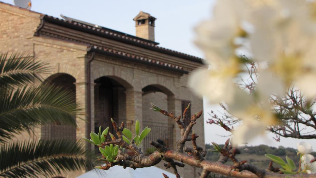 Bed And Breakfast Aratro & Rosmarino Civitanova Marche Kültér fotó