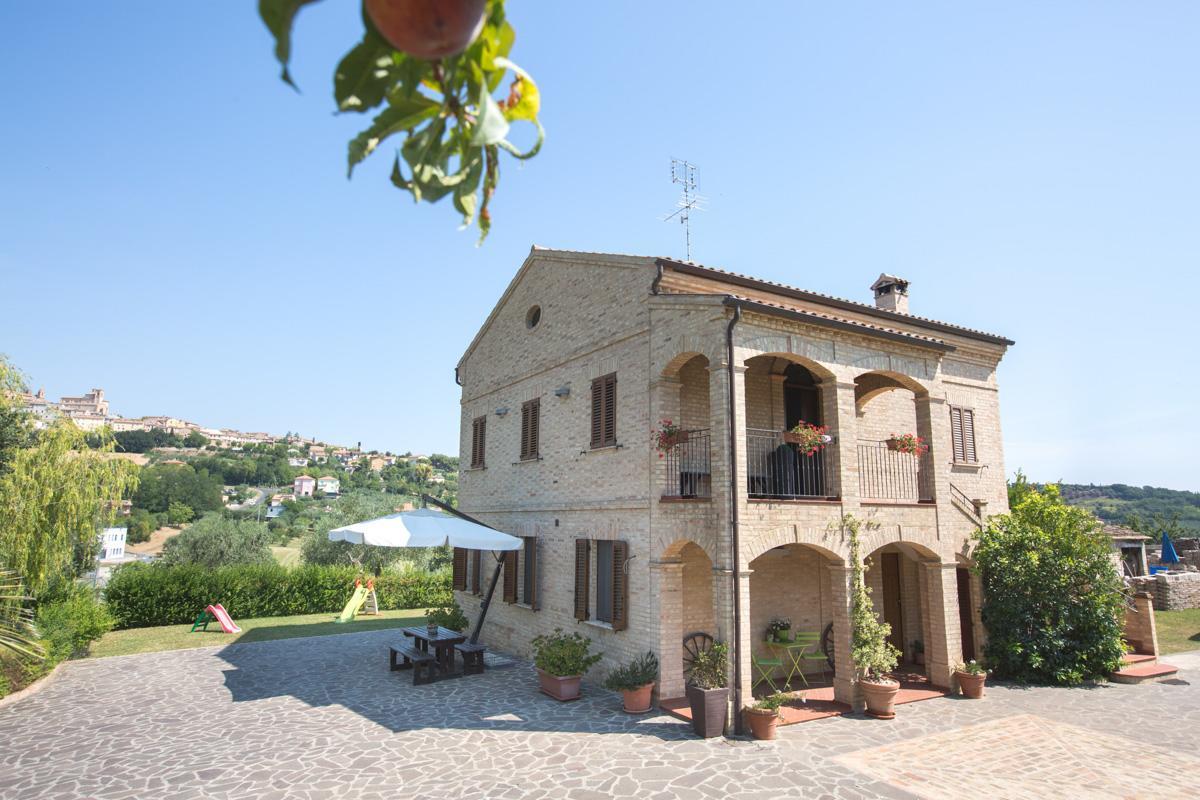 Bed And Breakfast Aratro & Rosmarino Civitanova Marche Kültér fotó